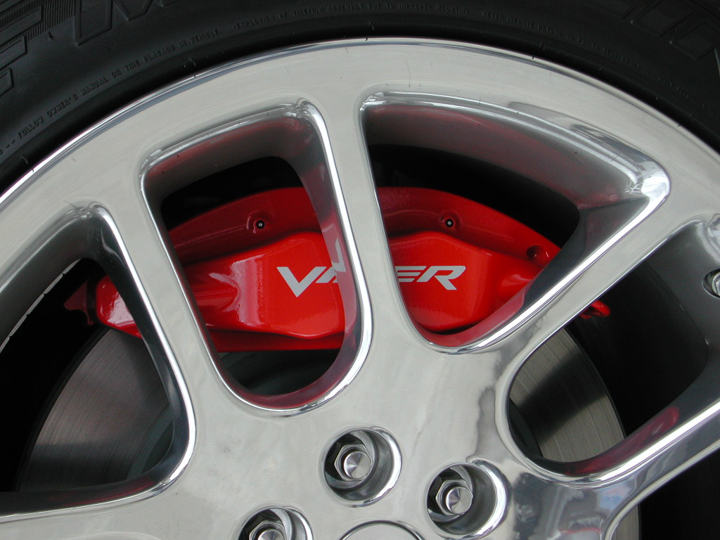 104_srt10_mamba_white_exterior_caliper_front