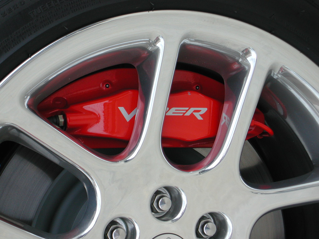 104_srt10_mamba_white_exterior_caliper_rear_2