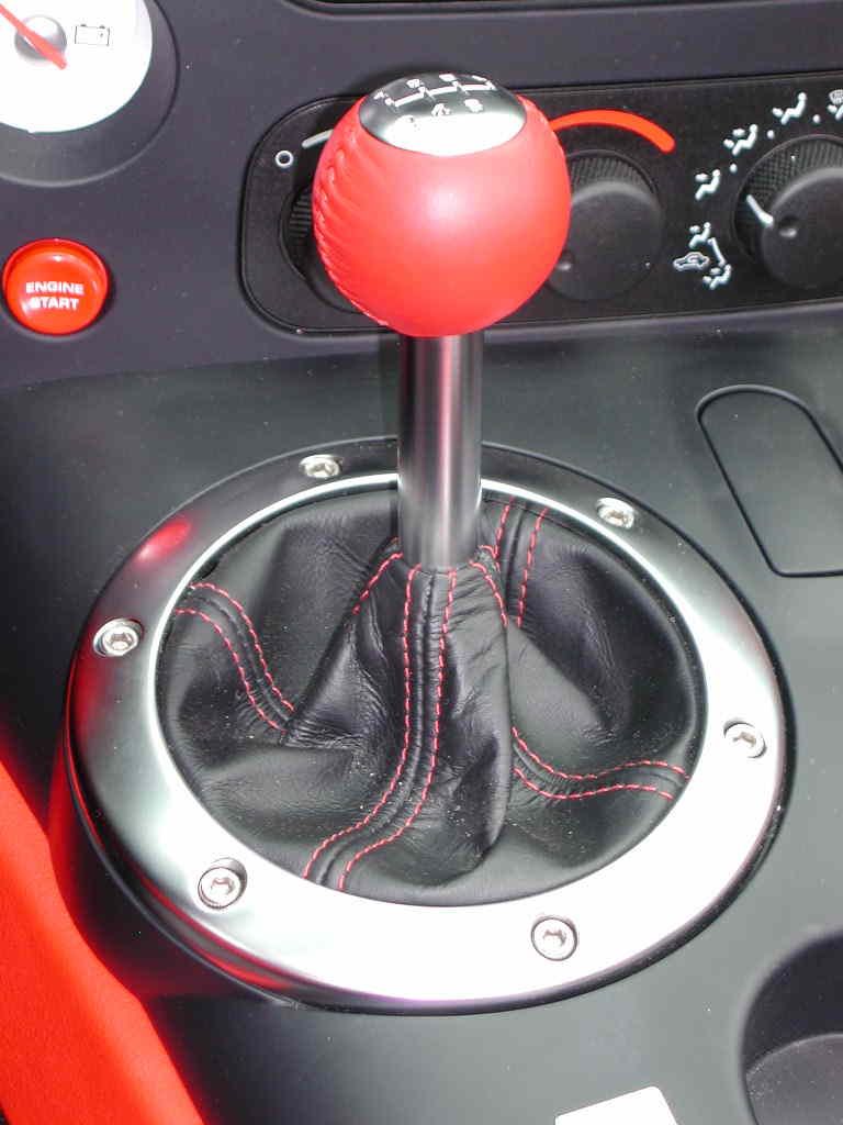 104_srt10_mamba_white_interior_shifter