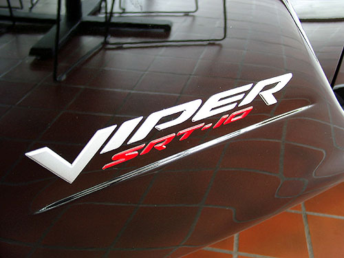 104_srt10_mamba_black_exterior_emblem_fender_drivers