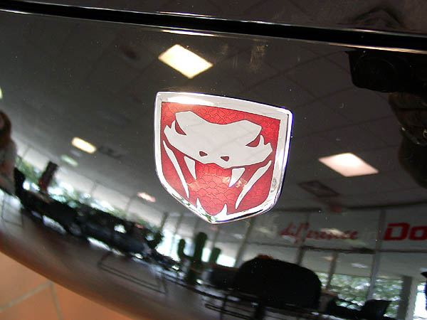 104_srt10_mamba_black_exterior_emblem_hood