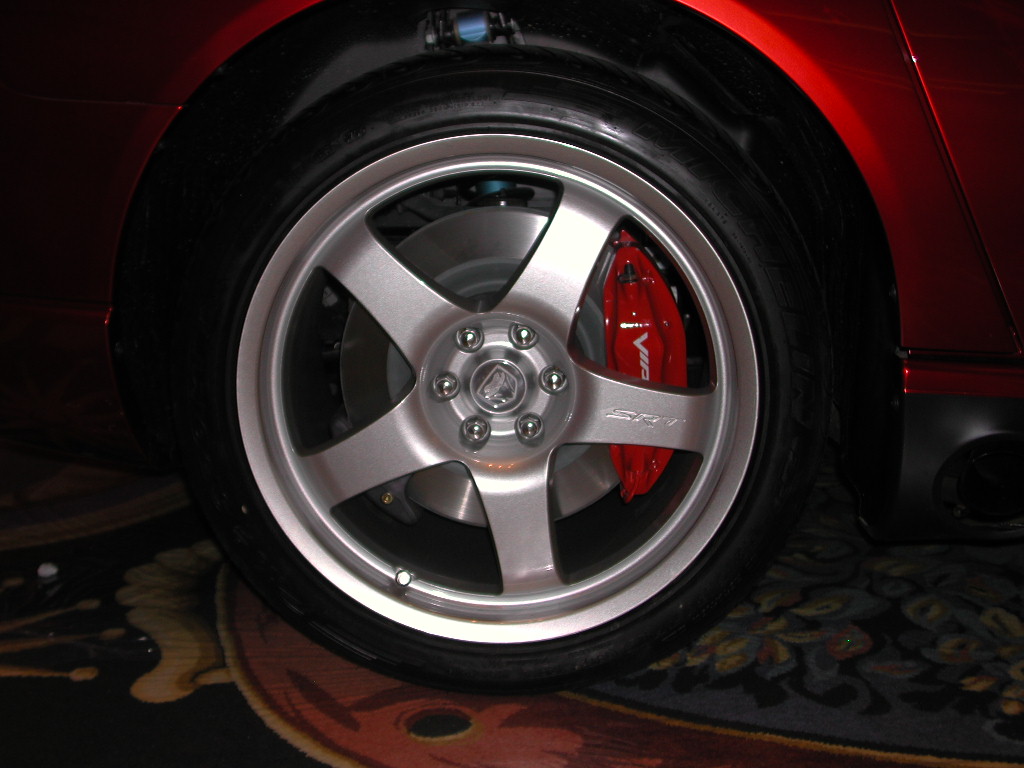 104_srt10_vca_raffle_exterior_wheel