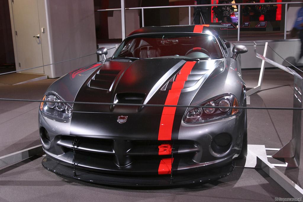 2008_Dodge_Viper_SRT10_Mopar_Coupe_1